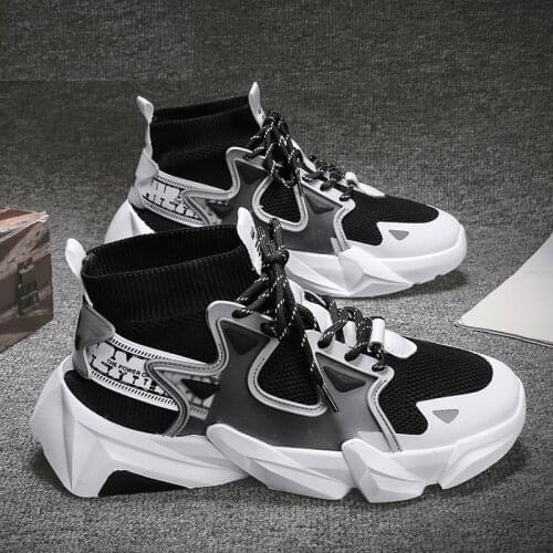 Summer new casual shoes mens Korean fashion thin flying socks shoes mesh breathable sports shoes