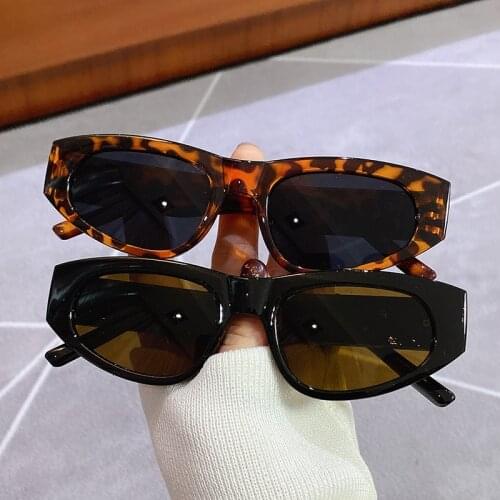 New 2021 Fashion Womens Sunglass Cat Eye Sunglasses Luxury Brand Designer Woman Black Personality Glasses