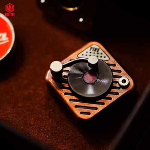 1PC Top Push Plate Brass Metal Pop Coin Portable Adult Play Decompression Toy Holiday Exquisite Gift Fingertip toys