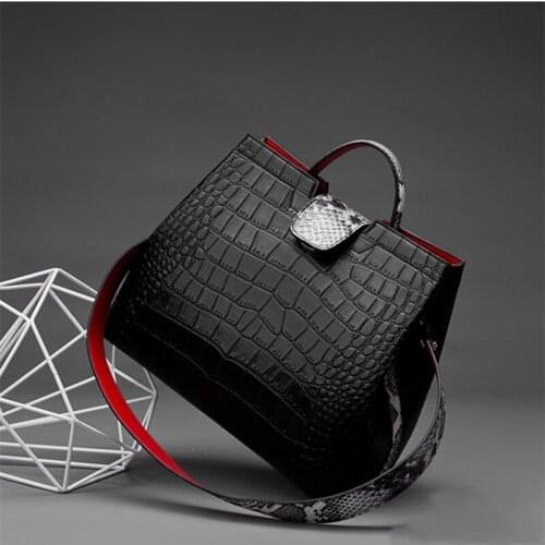 2021 New Fashion Crocodile Grain Leather Hit Color One Shoulder Handbag for Ladies All-match Large-capacity Messenger Bag Cc Gg