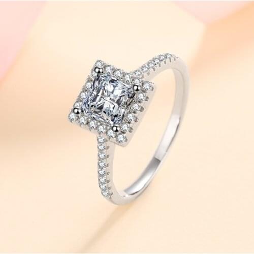 Moissanite Passed Diamond Test Perfect 925 Sterling Silver 1ct Diamond Ring Girls Get Married Luxury Jewelry Luxury Accessories