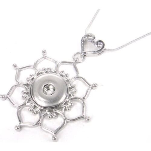 Free shipping snake Chain Necklace with heart flower DIY Fashion metal button Jewelry