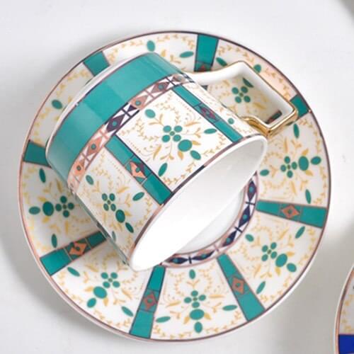 British Style Pink Bone China Coffee Cup and Saucer Set High-end Afternoon Tea Pastoral Style Flower Tea Cup