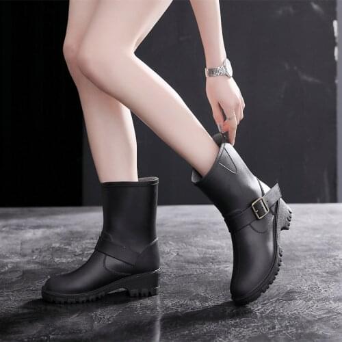 Leisure Rain Boots Women Low-Heeled Rainboots Round Toe Water Shoes Waterproof Rain Boots Chaussures Femmes Womens Shoes