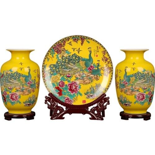Jingdezhen Ceramic Vase Chinese Decoration Three-piece Set of Yellow Peacock Rich Picture Decoration Home Crafts