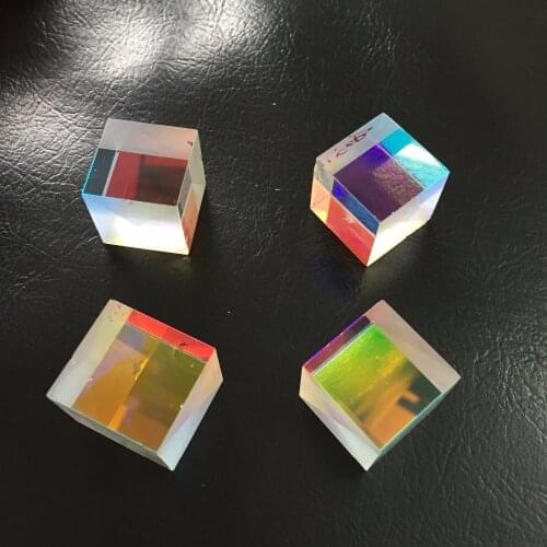 4PCS Beautiful Defective X-Cube Prism 2.5X2.5X2.5cm RGB Combiner Splitter Cross Dichroic Prism for Photograph Party Decoration