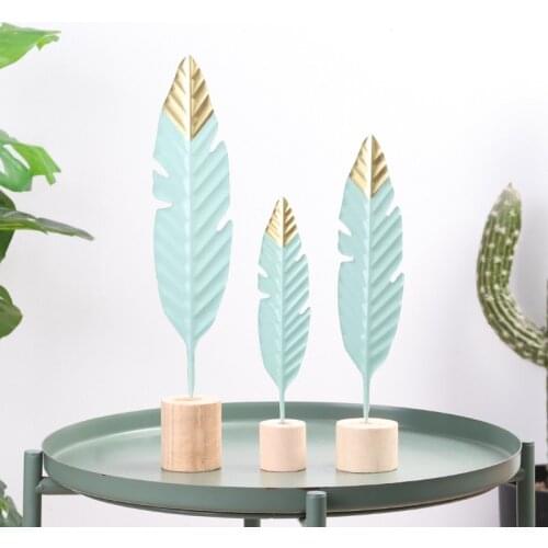 Nordic Home Decor Creative Iron Feather Figure Ornaments Figurines Wooden Base Living Room Decor For Home Decoration Accessories