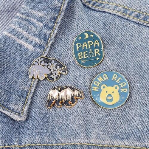Cartoon Polar Bear Shape Mother Bear Daddy Bear Cartoon Animal Badge Forest Garden PAPA BEAR Fashion Brooch Backpack Badge