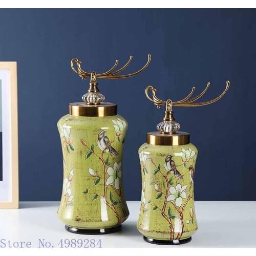 Chinese Ceramic Pot Retro Flower Vase with Cover Gold Flower and Bird Pattern Ceramic Crafts Desktop Storage Home Decoration