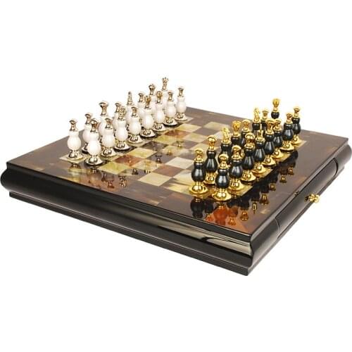 Yellow horns chess high-end decorative ornaments solid wood chessboard model room ornaments chessboard soft decoration