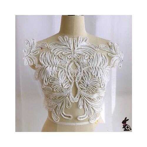 Star with the same dress jewelry gold red white evening dress accessories decals