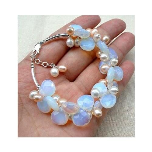 Free shipping Stunning handmade white pink pearl & moonstone bracelet