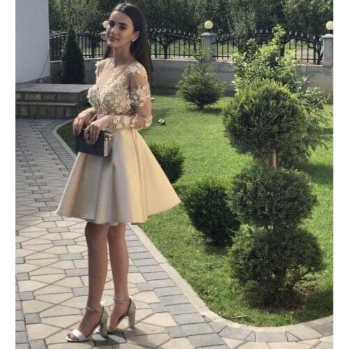 Short A Line Homecoming Dresses Long Sleeves Applique Cocktail Party Bride Gowns Zipper Back Cheap Bridesmaid Dress