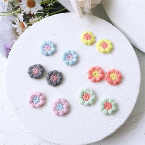 48pcs/lot 1.8cm Fabric contrast embroidery delicate flowers appliques for Clothes Sewing Supplies DIY Hair Clip Accessories