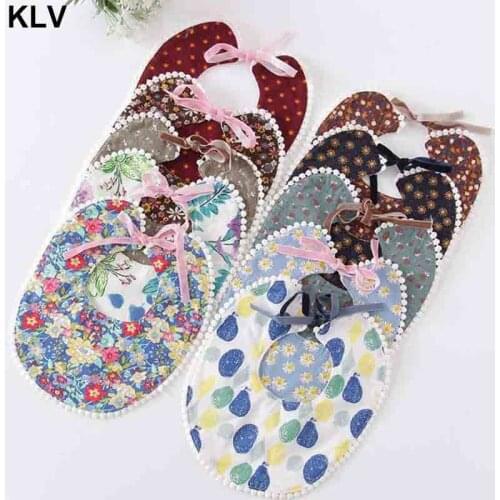 Fashion Newborn Baby Bibs Waterproof Kids Girls And Boys Cotton Triangle Children Feeding Accessories