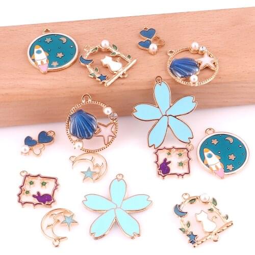 10Pcs/lot Enamel Space Moon And Star Charms Making Cat Sea Shell Pendant Fit Necklaces Jewelry Accessories