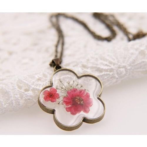 Real Flowers Resin Women Pendant Necklace Fashion Heart Pendant Jewelry