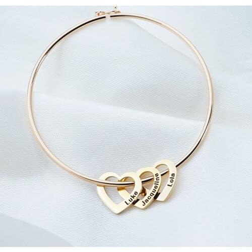 FLYANGEL Bracelet with Engraved 2-4 Names Heart Charm Custom Kids Name Grandmother Jewelry Bangle Mom Wife Personalised Gift
