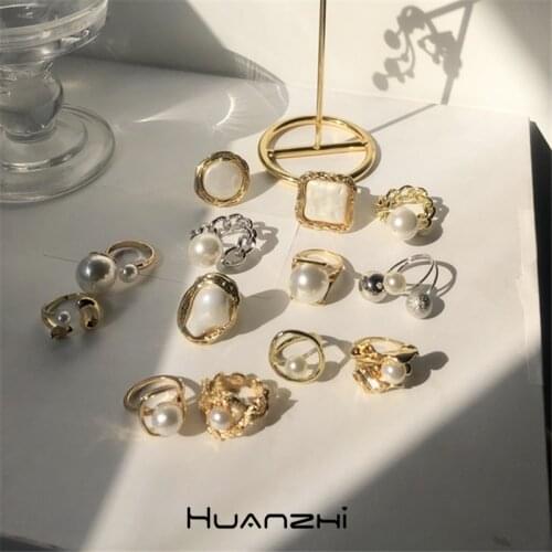 HUANZHI 2020 New Autumn Winter Metal Exaggeration Hollow Out Chain Retro Elegant Big Pearl Ring for Women Party Jewelry Gifts