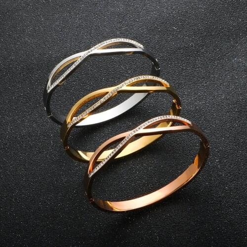 Luxury Hollow Cross Cuff Bangle For Women Men Fashion Gold-plated Stainless Steel Crystal Rhinestone Bracelets Wristband Jewelry