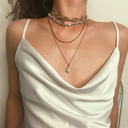 New Boho Multi-layered Gold Shell Black&White Artificial Pearl Pendant Necklace For Women Vintage Fashion Necklaces Jewelry