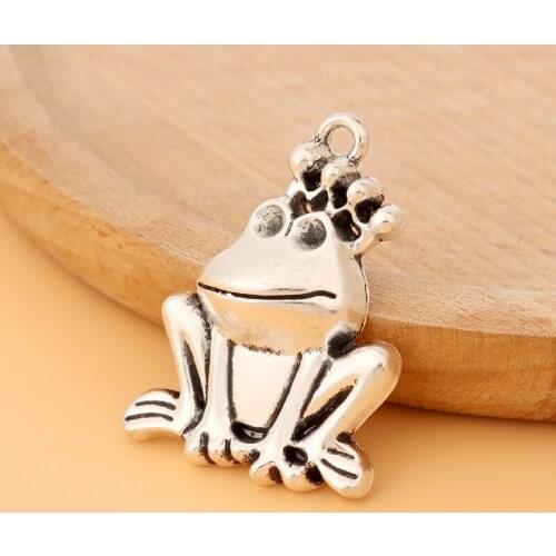 10pcs/Lot Large Frog Tibetan Silver Charms Pendants for Jewelry Making Findings Accessories