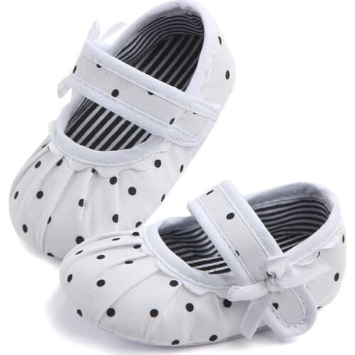 Newborn Baby Girls Shoes Autumn Toddler Kid Canvas Crib Shoes Princess Soft Sole Pram Anti-slip Prewalker Sneakers First Walkers