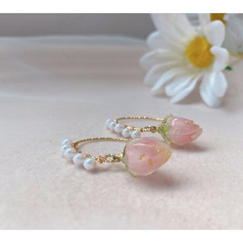 2020 New Women Earrings Sweet Pink Strawberry Pearl Hoop Earrings Ear Hook Flower Drop Earrings For Lady Girl Gift To Girlfriend