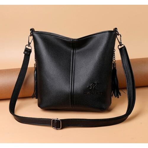 Casual Bucket Shoulder Bag Leather Large Capacity Crossbody Bags for Women Luxury Brand Sac A Main Tassel Purses and Handbags