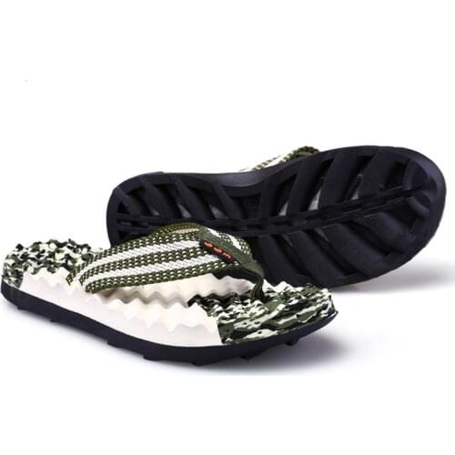 Summer massage camouflage mens slippers beach shoes tide mens Vietnamese word drag men cool flip flops arch support slippers