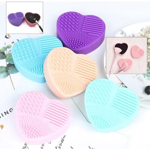 Makeup Brush Cleaner Heart Shape Scrubber Cosmetic Cleaning Silicone Foundation