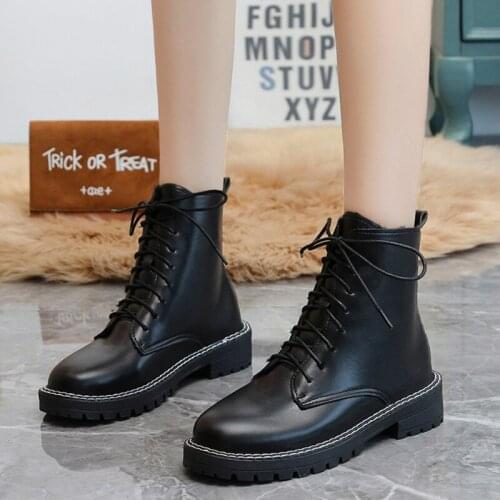 Martin boots ladies autumn 2021 new wild thick-soled short tube single boots black British style short boots women