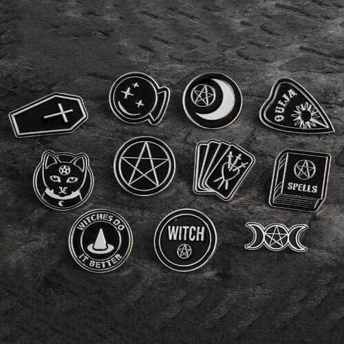 Dark Pins Star Triple Moon OUIJA Heart Witch Coffin SPELLS Book Cards Bottle Dog Brooch Black Enamel Punk Round Pin Buckle Badge