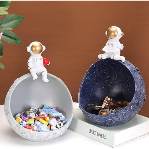 Nordic Astronaut Storage Box Resin Accessories Home Livingroom Desktop Figurines Decoration Dining Table Sculpture Adornments