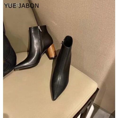 Black White Genuine Leather Winter Women Short Ankle Boots Elegant Pointed Toe Chelsea Boots High Heels Dancing Shoes Woman