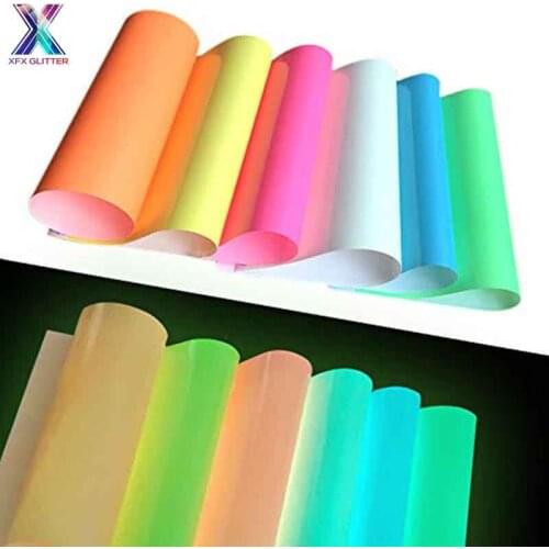 XFX HTV Free Shipping Luminous Heat Transfer Press Vinyl Iron on Glow In The Dark T-shirt HTV Film Art Bags Printing DIY 25*50CM