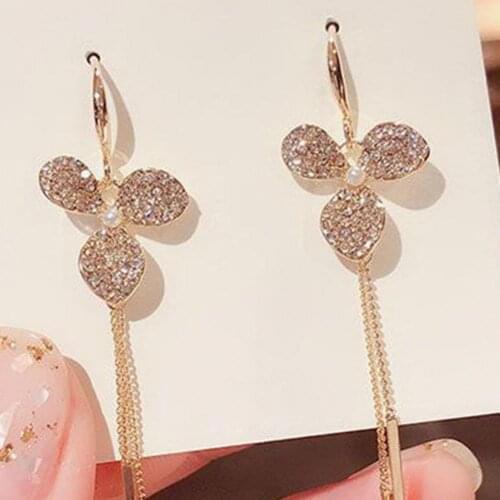1 Pair Women Earrings Three Leaf Petals Anti Rust Chic Girls Long Tassel Earrings for Daily