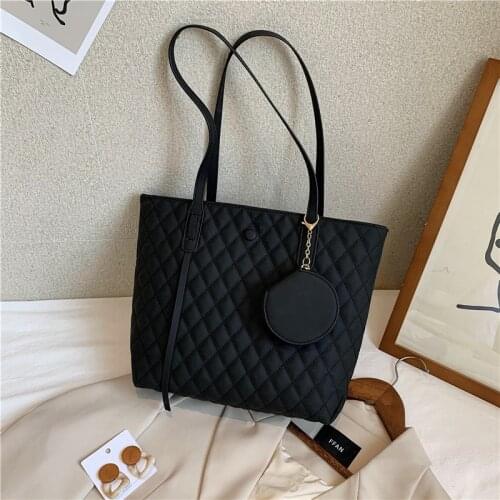 Designer Silk Scarf Leather Chain Handbags Shoulder Bags for Women 2021 Summer New Fashion Luxury Small Square Crossbody Bag