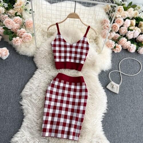 College Style Suit Sweet Plaid V-neck Short Sling Top High Waist Bag Hip Skirt Knitted Two-piece Suit GK092