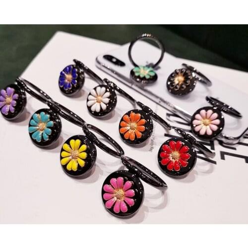 Mobile Phone Ring Buckle Bracket Small Daisy Finger Buckle Electroplating Three-dimensional Pull Ring Sticker Universal Holder
