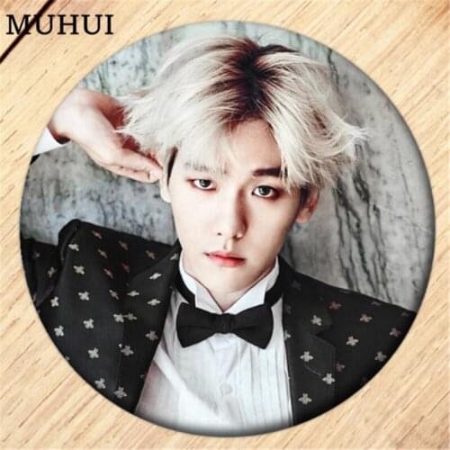 Free Shipping Kpop EXO CHANYEOL BAEKHYUN Brooch Pin Girls Badges For Clothes Backpack Decoration Jewelry B062