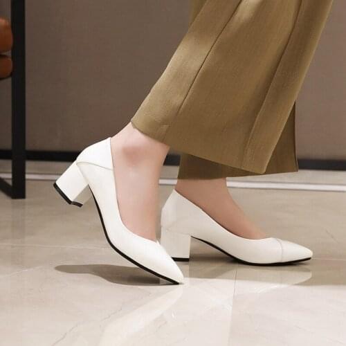 Womens shoes middle and single shoes womens thick Heels White Bridesmaid pointed shoes shallow mouth versatile black work shoe