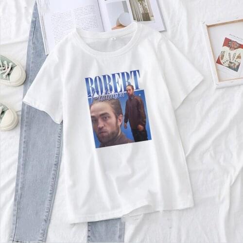 Harajuku T-shirt Robert Pattinson Standing Meme T Shirt Women White Graphic Tee Tops Rob Tshirts Short Sleeved Fashion Tshirt