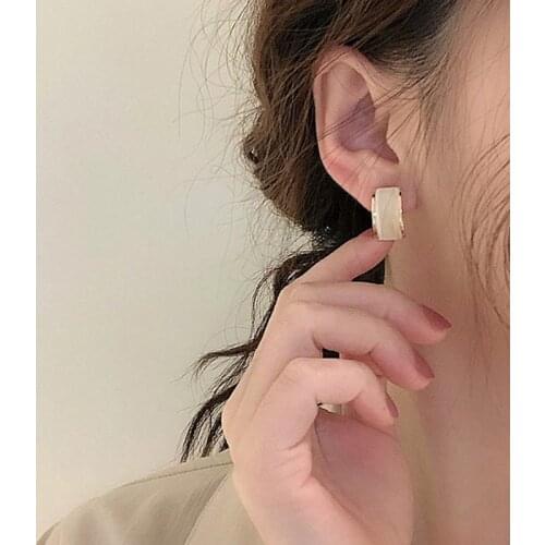 Huge Bud Vintage Opal Stone Stud Earrings Simple Temperament Bijoux for Women Fashion 925 Silver Needle Ear Stud Wedding Jewelry