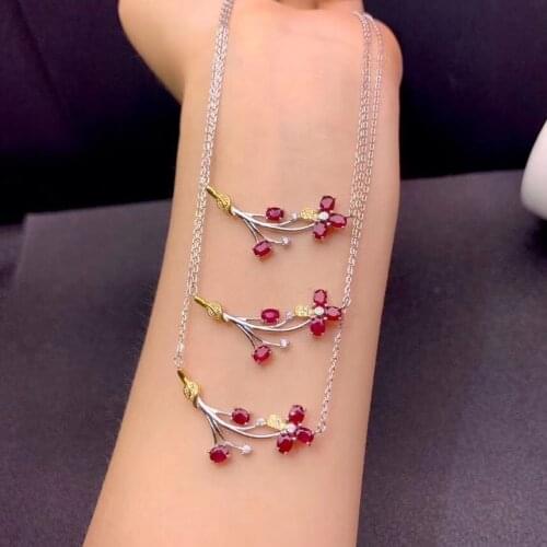 Atmospheric style necklace, natural ruby, dark red color, the latest design popular style, high-end color treasure monopoly
