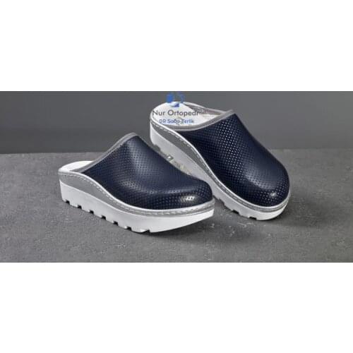 Black Skull And Crossbones Serrated High Base Lady Sabo Slippers