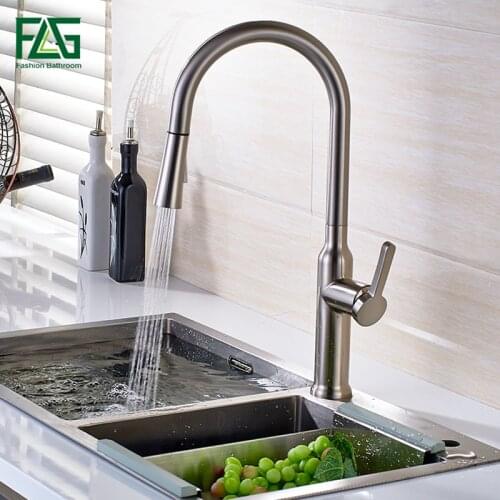 Newest Pull out Spray Kitchen Faucet Mixer Tap Chrome Finishing Single Hand Kitchen Tap Mixer Brass Faucet