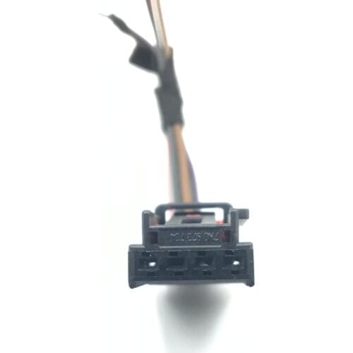 Second hand for Volkswagen Sagitar Magotan Golf 2013 New Tiguan rear taillight circuit board wiring plug 7N0 972 704 cable