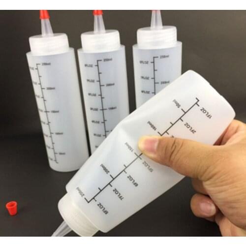 PE Plastic Needle-nosed Scale Squeeze Bottle Cap Squeezable Bottle With Leak-proof 250ml Salad Squeeze Bottle Kitchen Tool