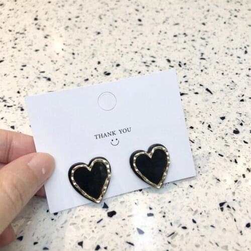 2021 New Fashion Vintage White Black Heart Shaped Stud Earrings For Women Elegant Clip Earrings No Piercing No Pain Jewelry Gift